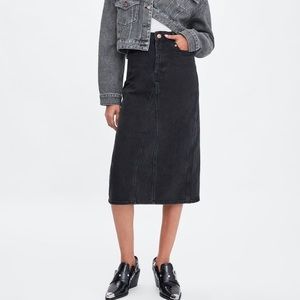 NWOT Zara Black Denim Midi Skirt